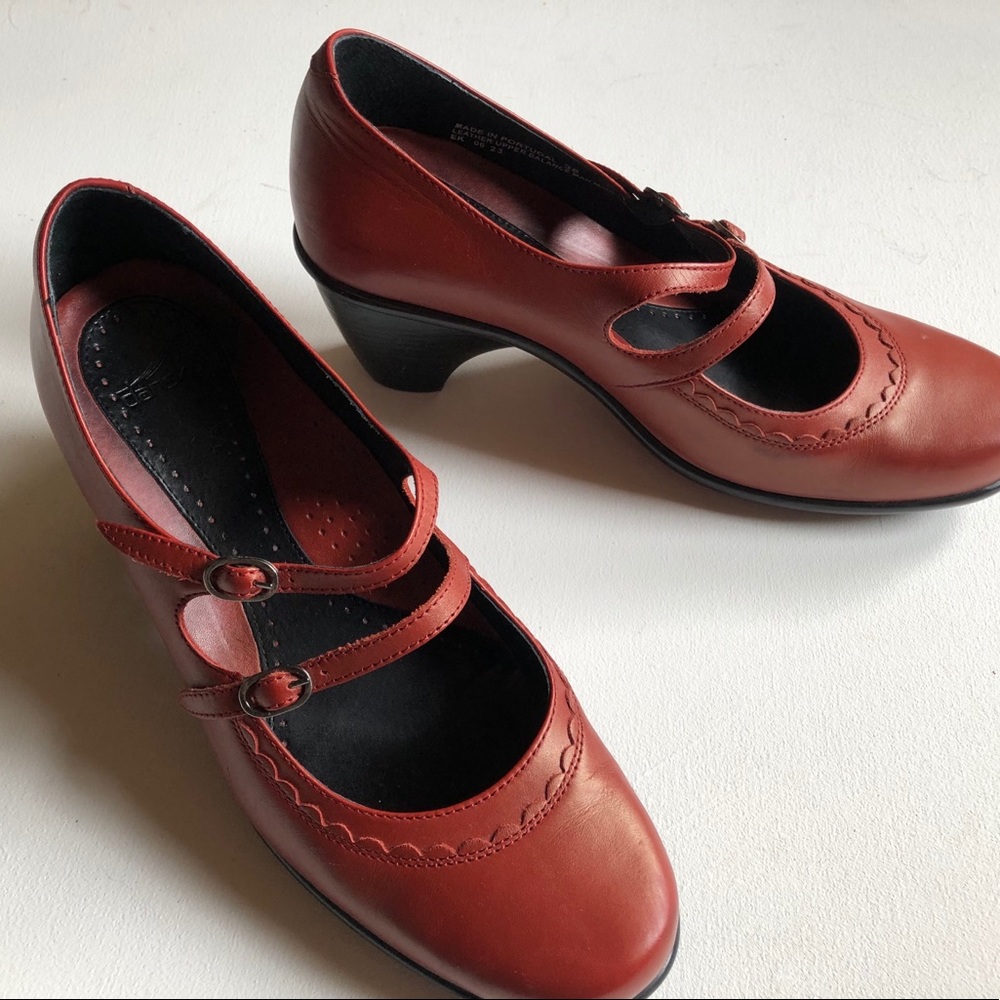 Dansko Mary Jane heels size 38
